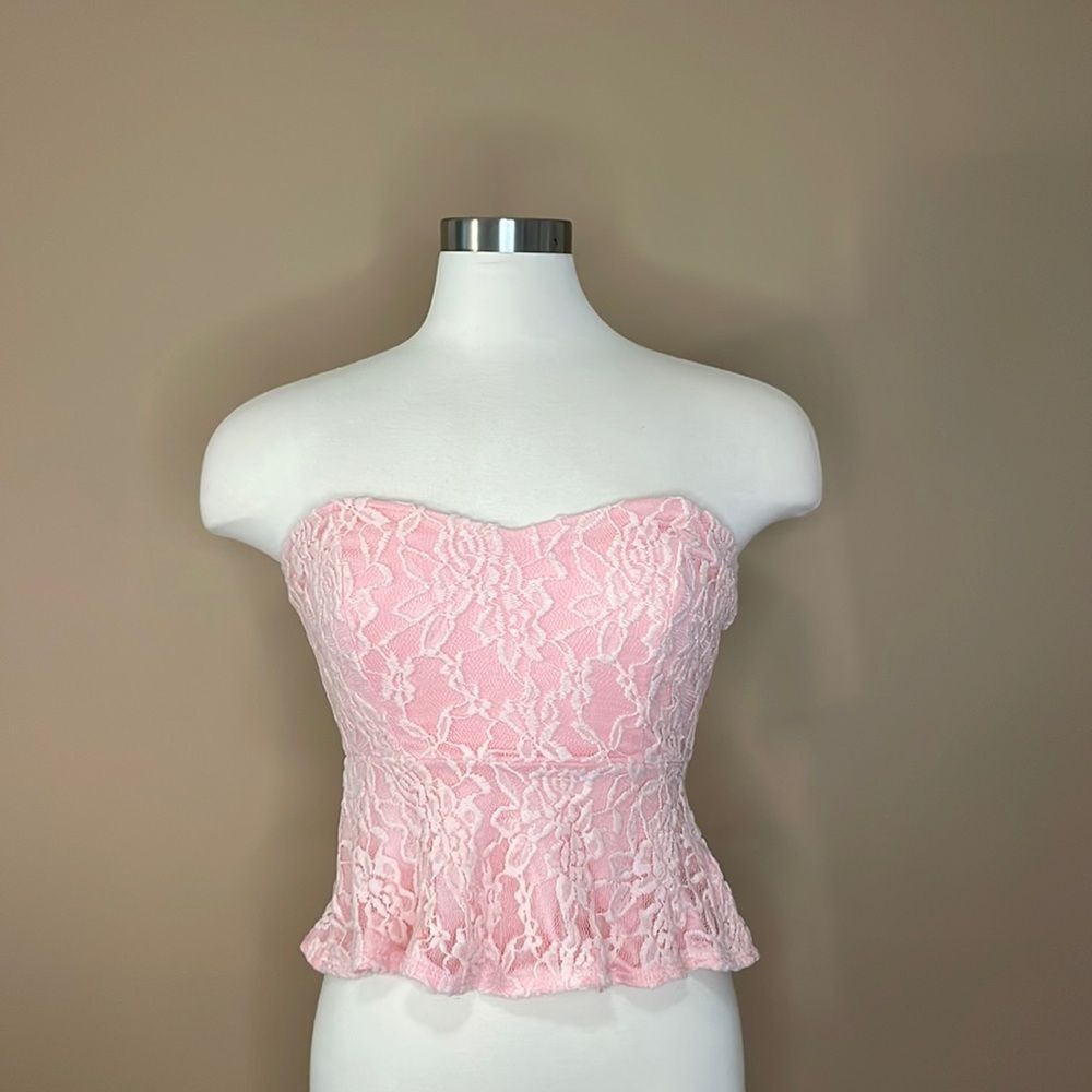 PAPAYA Lace Peplum Tube Top